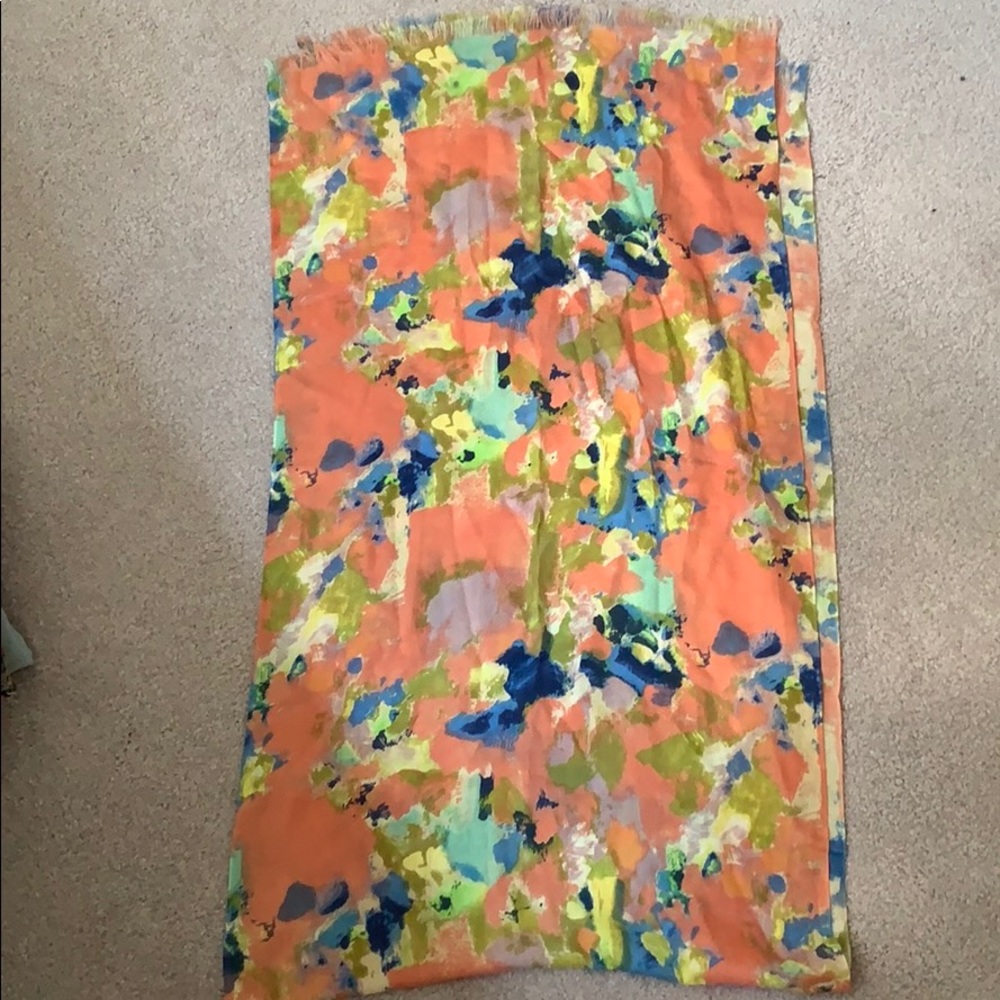 Lightweight floral print scarf